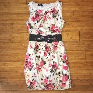 AGB Women’s White and Pink Floral Dress Size 6